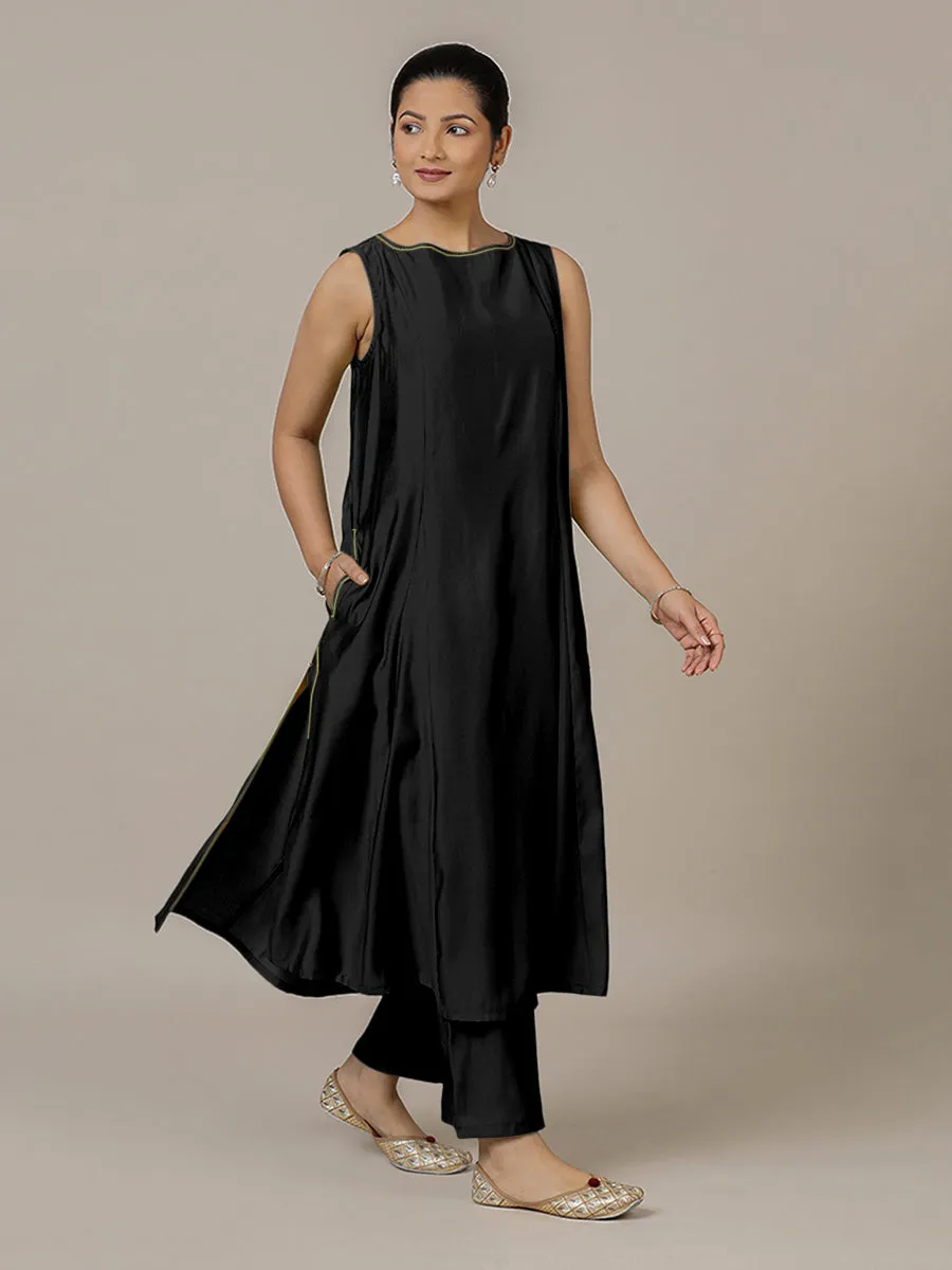 Sarah x Rozaana | A Line Kurta in Raven Black with Thread Work | Coords or Only Kurta