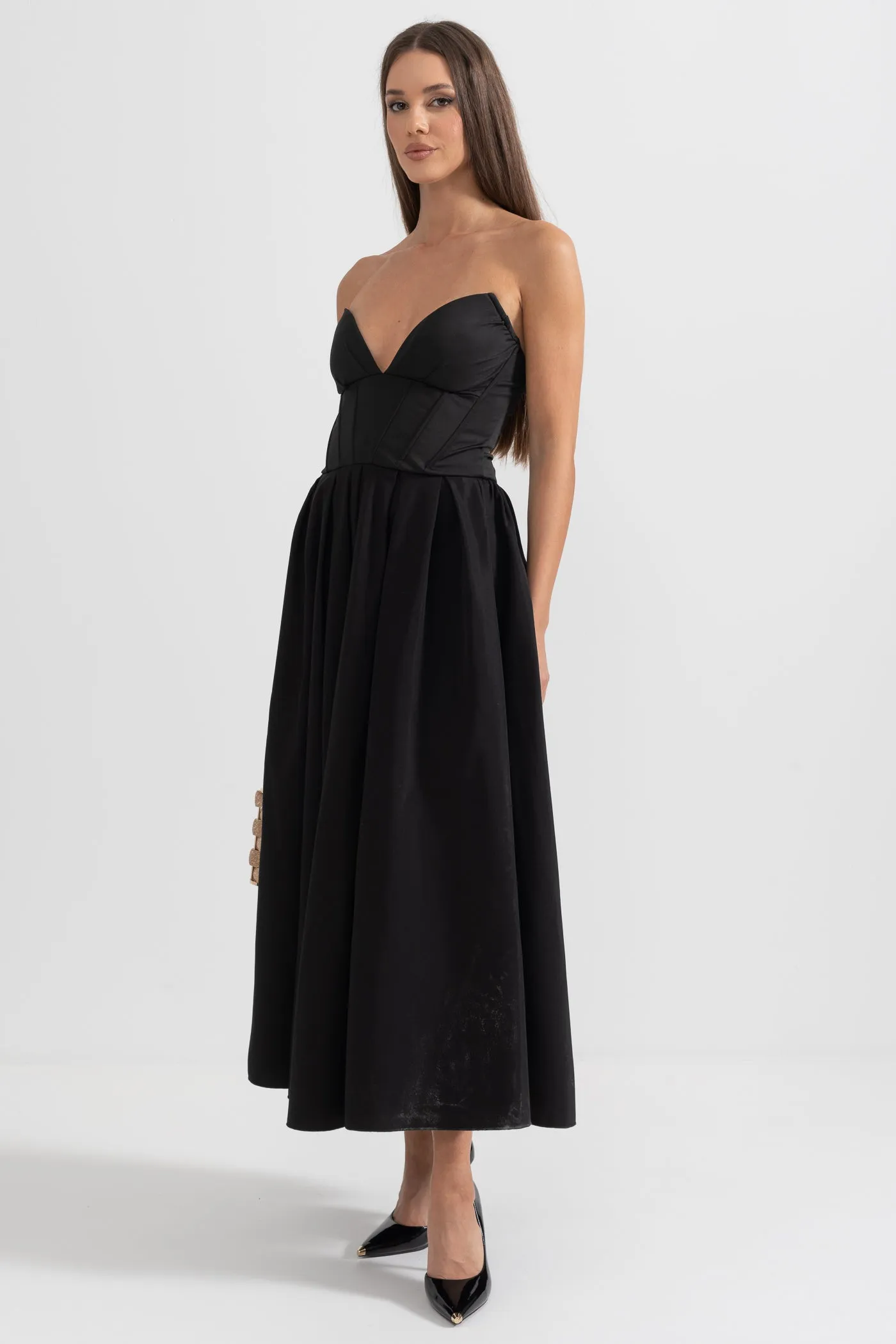 Sophisticated Strapless Midi Dress with Fitted Bodice - Black