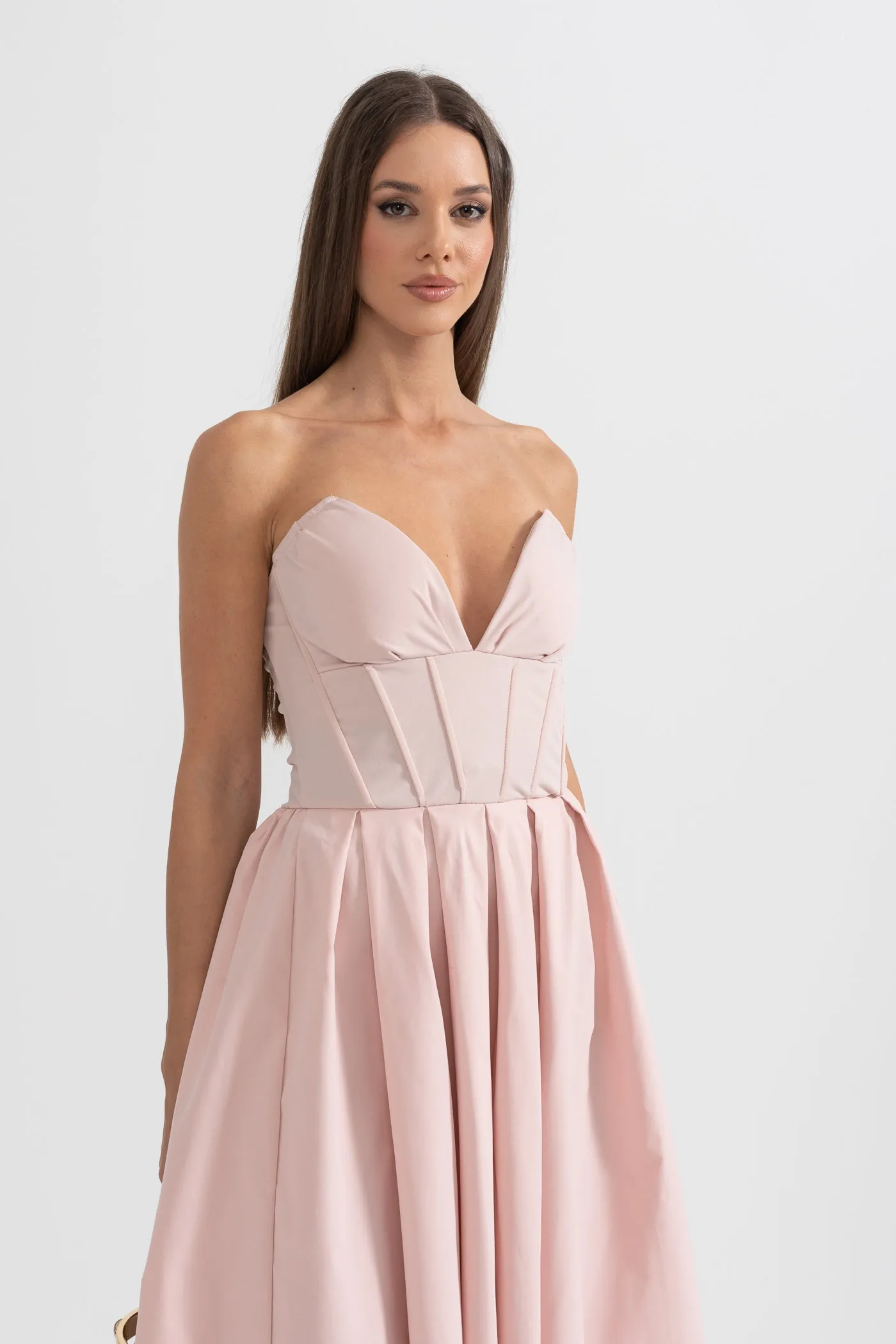 Sophisticated Strapless Midi Dress with Fitted Bodice - Peach