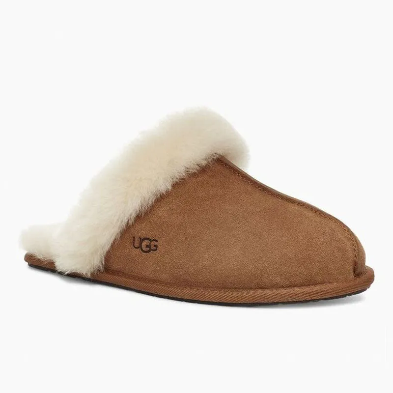 UGG Scuffette II Slipper in Chestnut - Women's