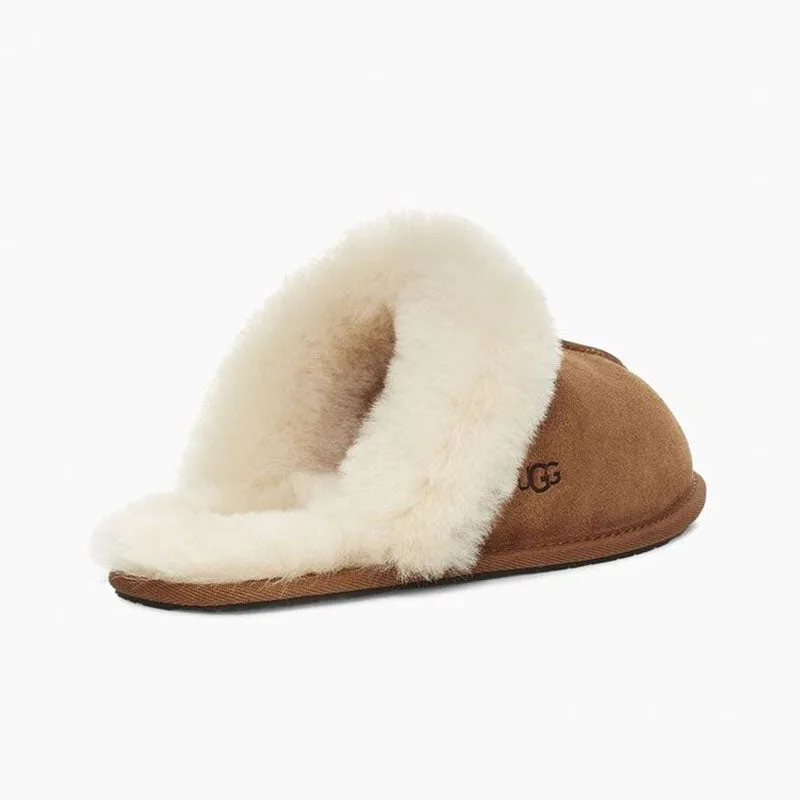 UGG Scuffette II Slipper in Chestnut - Women's